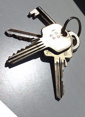 Schlüsseldienst Bornheim Schlüssel in der Sonne